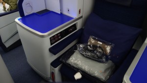 ANA787のシート